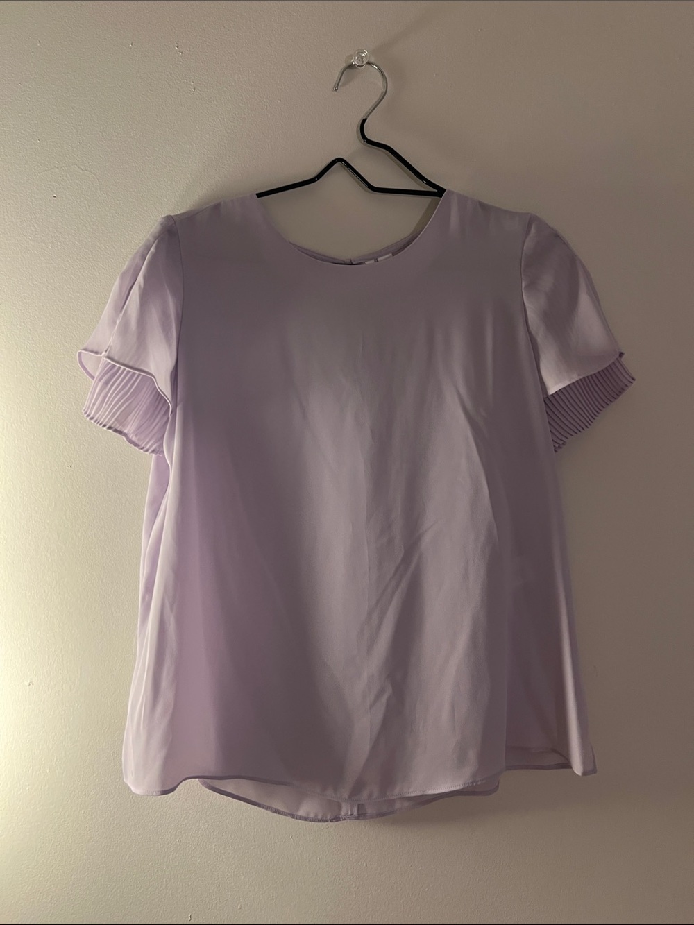 Lilac Short Sleeve Pleated Cuff Women's Top